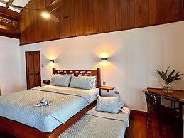 Bocas Beachfront Lodge