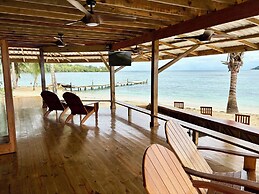 Bocas Beachfront Lodge