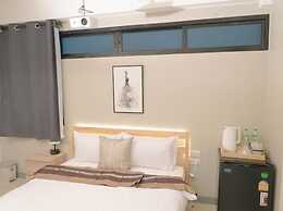 BnB98 Silom Hotel