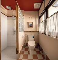 Blu Dock Restel Bangkok