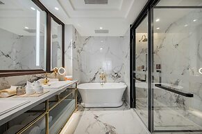 CHONGQING MANQUE MANSION