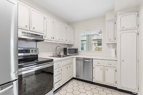 Bay Harbor Sunset Apt 3C