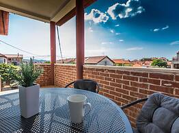 Spacious Zadar Apartments Near Beach