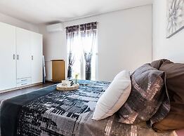 Spacious Zadar Apartments Near Beach