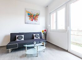 Spacious Zadar Apartments Near Beach