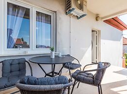 Spacious Zadar Apartments Near Beach
