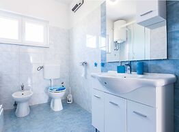 Spacious Zadar Apartments Near Beach