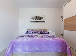 Spacious Zadar Apartments Near Beach