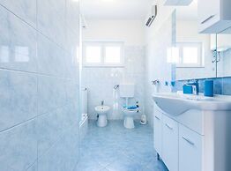 Spacious Zadar Apartments Near Beach