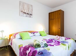 Spacious Zadar Apartments Near Beach