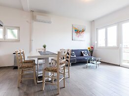 Spacious Zadar Apartments Near Beach