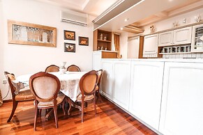 The Writer's House-Liston Corfu