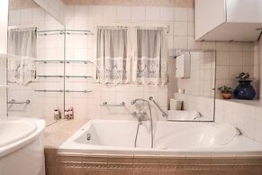 The Writer's House-Liston Corfu