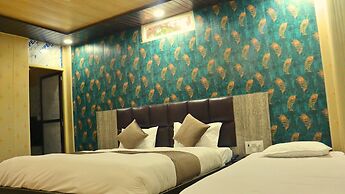 GANGA RIVERFRONT ROOMS AND BANQUET