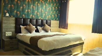 GANGA RIVERFRONT ROOMS AND BANQUET