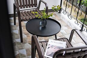 Tonglu You Jian Shui Zhi Lin B&B