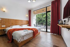 Tonglu You Jian Shui Zhi Lin B&B