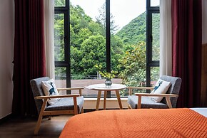 Tonglu You Jian Shui Zhi Lin B&B