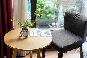 Tonglu You Jian Shui Zhi Lin B&B