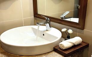 KVG Luxstay TanSonNhat Airport Skycenter