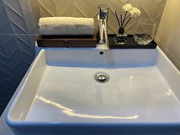 KVG Luxstay TanSonNhat Airport Skycenter