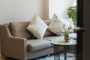 KVG Luxstay TanSonNhat Airport Skycenter