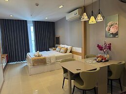 KVG Luxstay TanSonNhat Airport Skycenter