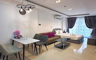 KVG Luxstay TanSonNhat Airport Skycenter