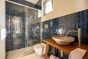 Botanico Villa & Suites