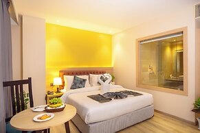 Velvet Luxe Hotel