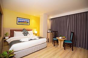 Velvet Luxe Hotel