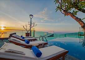 Sala QuyNhon Beach Hotel