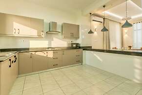 Leshan Luxury Villas