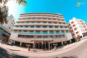 Sunday Luxury Downtown Adliya Formerly Jewel Hotel