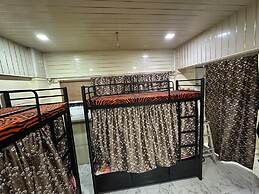 Balaji Dormitory In Andheri