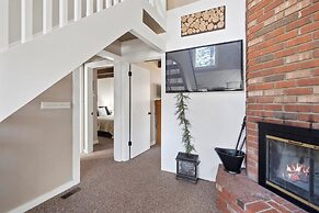 Sleepy Hollow-Walk to CoffeeShop