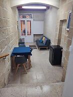 Apartment in Valletta by Ruwts