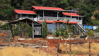 Forrest Homestay Villa