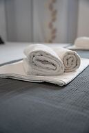 Sunset B Apartment with Private Jacuzzi