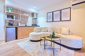 Hillview Apartments