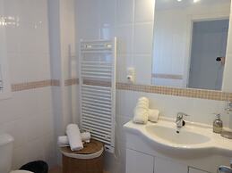 Nice 2 Bedroom Apartment