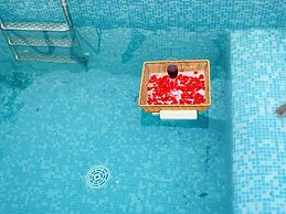 Aura Farms - Private Pool Cottages