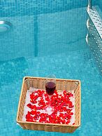 Aura Farms - Private Pool Cottages