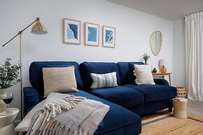 Luxury First Floor 2 bed Apartment