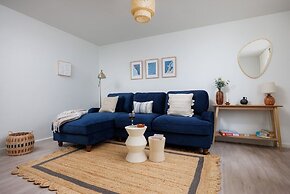 Luxury First Floor 2 bed Apartment