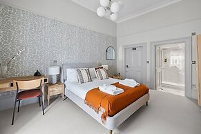 Elliott Terrace by Pureserviced.