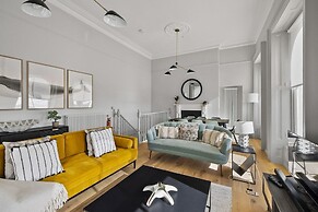 Elliott Terrace by Pureserviced.