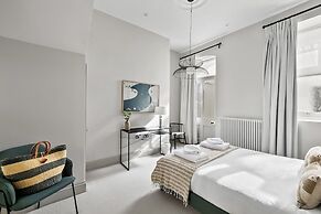 Elliott Terrace by Pureserviced.