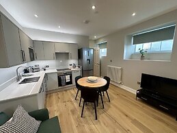 Elliott Terrace by Pureserviced.