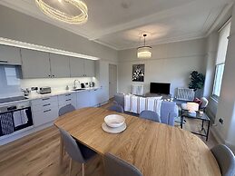 Elliott Terrace by Pureserviced.
